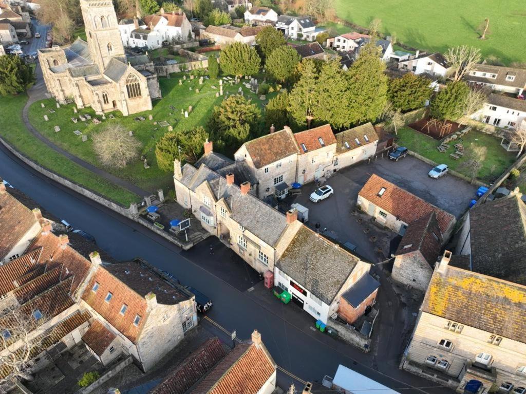 The George Inn Wedmore Exterior photo